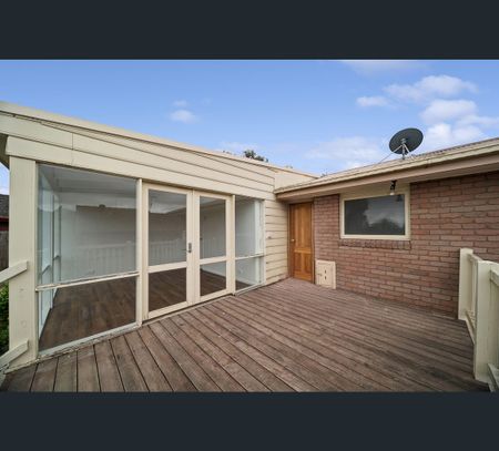 2/27 Lumsden Street, Kilmore, Vic 3764 - Photo 4