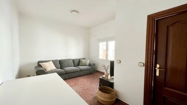 4-bedroom apartment for rent in Delicias, all bills included - Photo 1