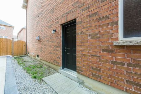 For Lease - 42 Delambray Street Unit# Basement, Brampton, Ontario - Photo 3