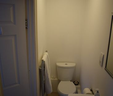 Studio Flat, London, NW2 - Photo 3