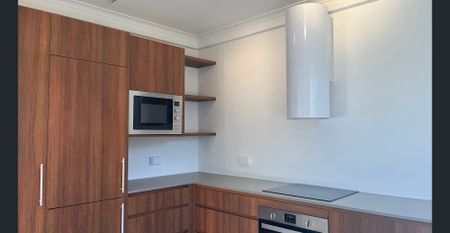 Beachside Courtyard Apartment - Photo 3