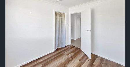 Newly renovated 3 bedroom home in Tuncurry! - Photo 3