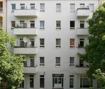 Singles aufgepasst: 1-Zimmer-Wohnung im beliebten Weserkiez zu verm... - Photo 1