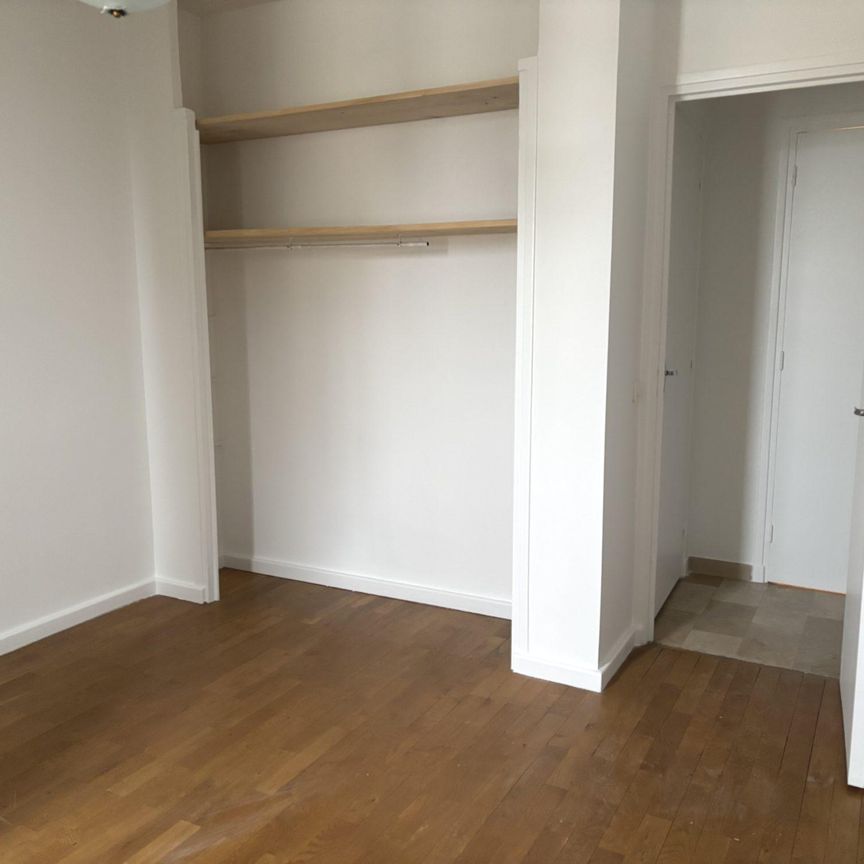 Location Appartement 2 pièces 50m² LYON 3ème - Photo 1