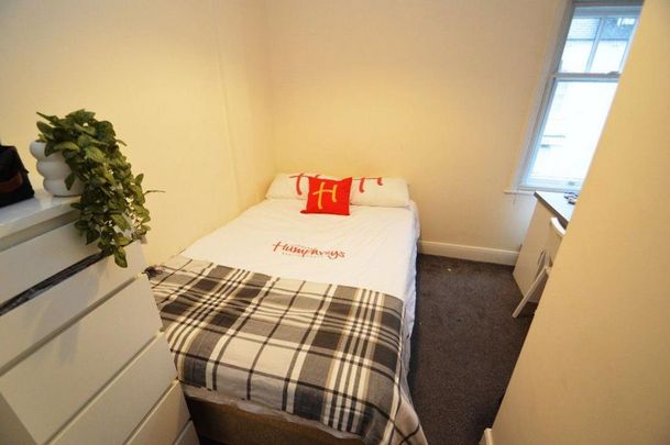 5 bedroom house to rent - Photo 1