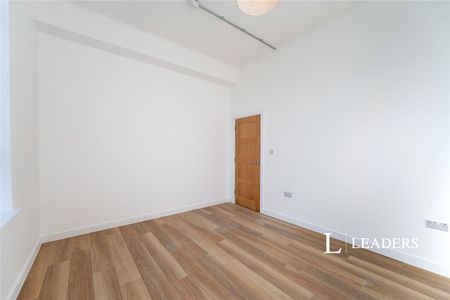 1 bedroom duplex to rent Commercial Road, Portsmouth, Hampshire, PO1 - Photo 4