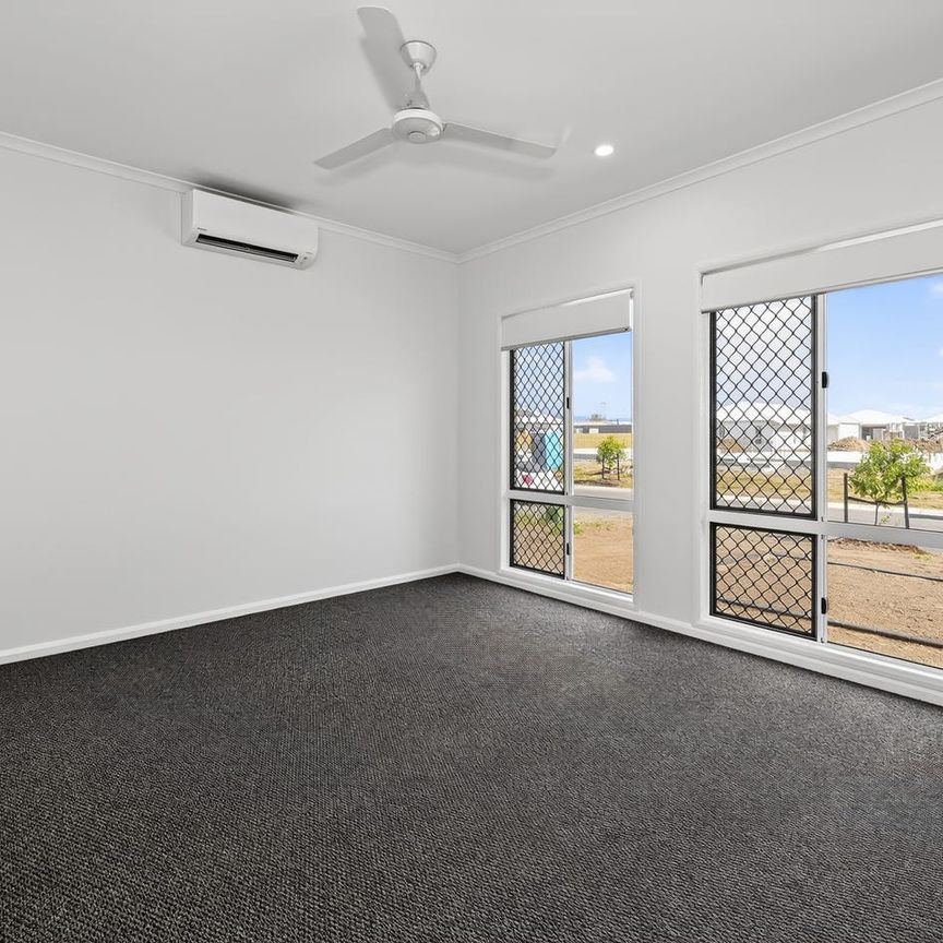 Brand New Family Home in the Heart of North Shore - Photo 1