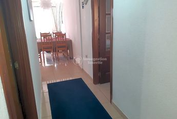 **Se alquila en Costa del Silencio apartamento de 2 dormitorios.