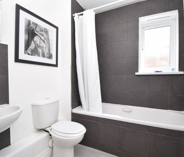 Mayfair Court, Wakefield - Photo 5