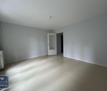 Location Appartement 1 pièce 33m² CHATEAUROUX 36000 - Photo 2