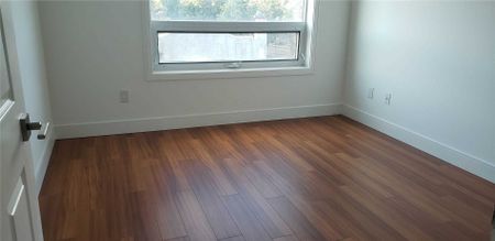 For Lease - 1 Wellington Street Unit# 318, Brantford, Ontario - Photo 2