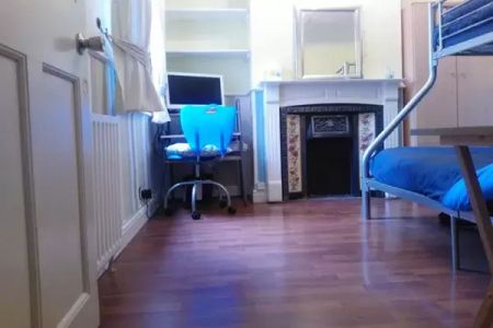 3 bedroom terraced house to rent - Photo 2