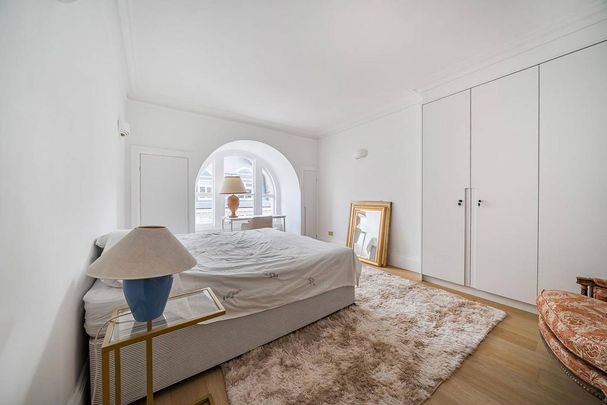 4 bedroom flat to rent - Photo 1