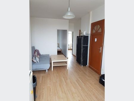 Appartement à Louer à LILLE 850 € - Photo 2