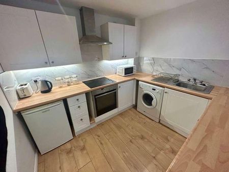 Causeway, Banbury, OX16 - Photo 5