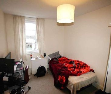 Second Floor Flat, Whiteladies Road, Clifton, Bristol, BS8 - Photo 1