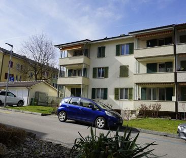 Ruhige Wohnung mit Balkon Nähe Zentrum Bümpliz - Foto 3