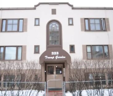 Distinct Character Building All Utilities And Shared Wi-Fi Included | 323-14 Ave. SW, Calgary - Photo 1