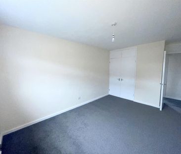 2 Bedroom House To Let - Photo 4