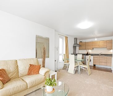 5 Tarves Way, Greenwich, SE10, London - Photo 1