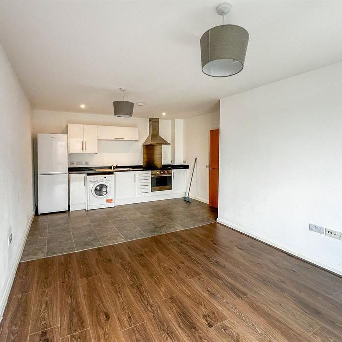 1 bedroom flat to rent - Photo 1