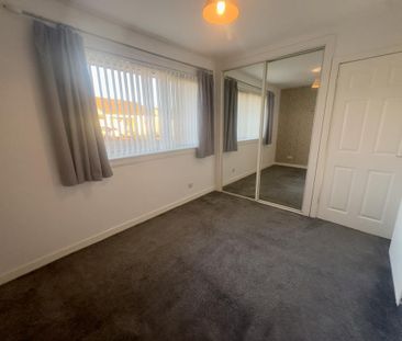 2 bedroom detached house to rent - Photo 2