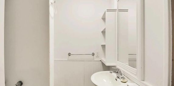 145 Rue Champlain (Hull) Magnifique 3 1/2 - Photo 2