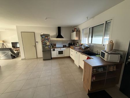 Location maison 4 pièces, 75.00m², Moutiers-les-Mauxfaits - Photo 5