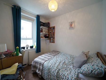 12 Albert Street - Photo 3