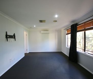 7 Kings Park Way - Photo 4