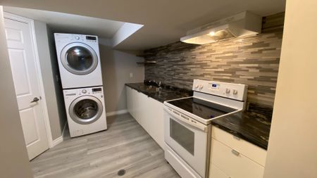 For Lease - 22 Amblecote Pl N/A Unit# Bsmt, Hamilton, Ontario - Photo 4