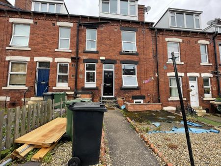 Haddon Avenue, Leeds, LS4 - Photo 2