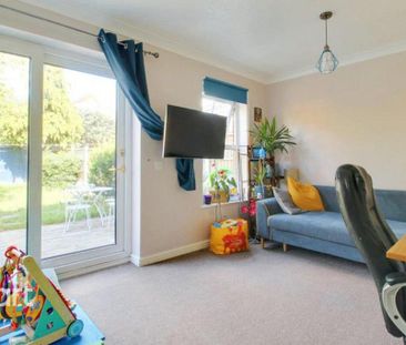 2 bedroom terraced house to rent - Photo 2