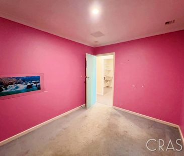 9 Amaroo Court, Armadale, WA 6112 - Photo 2