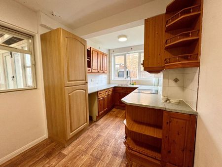 3 bedroom terraced house to rent - Photo 5