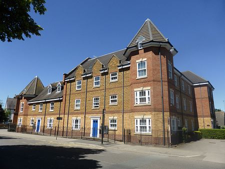 Wellingborough Road, Finedon, NN9 - Photo 4