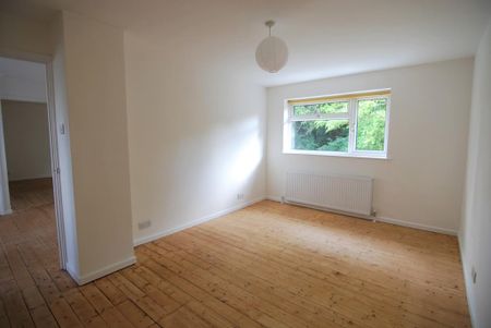 4 bedroom detached house to rent - Photo 4