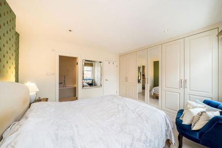 4 bedroom terraced house to rent - Photo 3