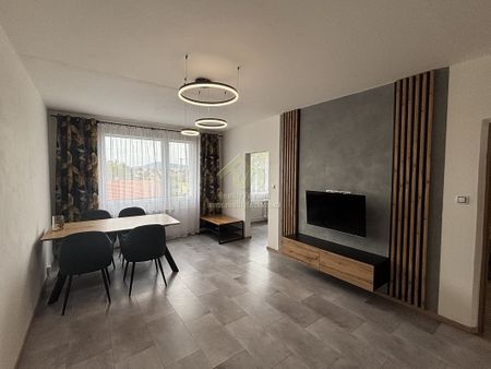 Pronájem bytu 3+1 74 m² - Fotografie 2