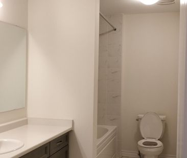 For Lease - 15 Affusion Road, Brampton, Ontario - Photo 6