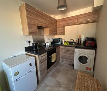 1 bedroom apartment to rent - Photo 2