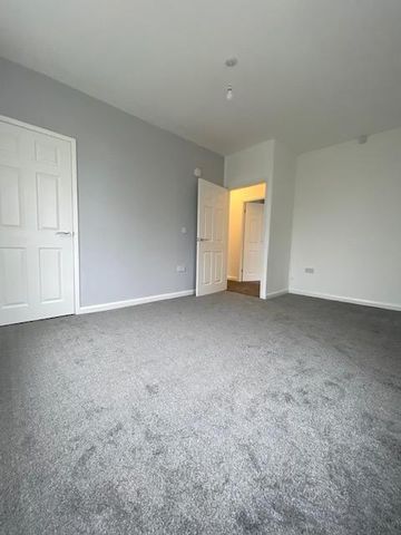 5 bedroom end of terrace house to rent - Photo 2