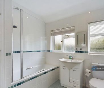 3 bedroom terraced house to rent - Photo 6