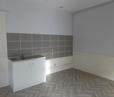 Location Appartement 2 pièces 55m² LE CREUSOT 71200 - Photo 2