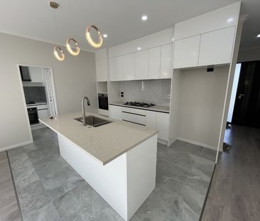 Spacious and Perfect for a Multi Generational Family - Photo 4