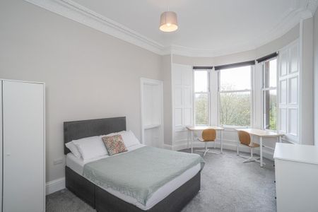 4 bedroom flat to rent - Photo 5