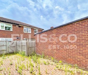 2 bedroom maisonette to rent - Photo 4