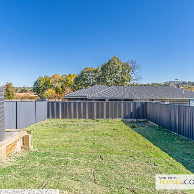 4A Niagara St is your next home! This beautiful, newly built house has everything you need! - Photo 1