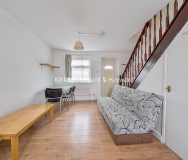 Sycamore Avenue, Ealing, London, W5 - Photo 3