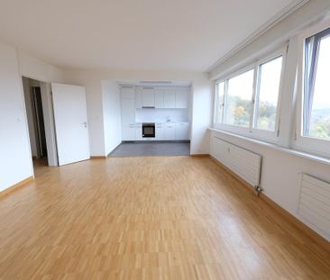 Moderne 1-Zimmer-Wohnung im 11. OG mit toller Weitsicht in Muttenz - Photo 1